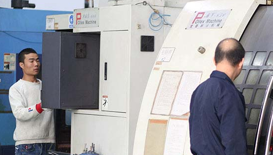 在深圳怎么選擇專業的模具開模廠呢？